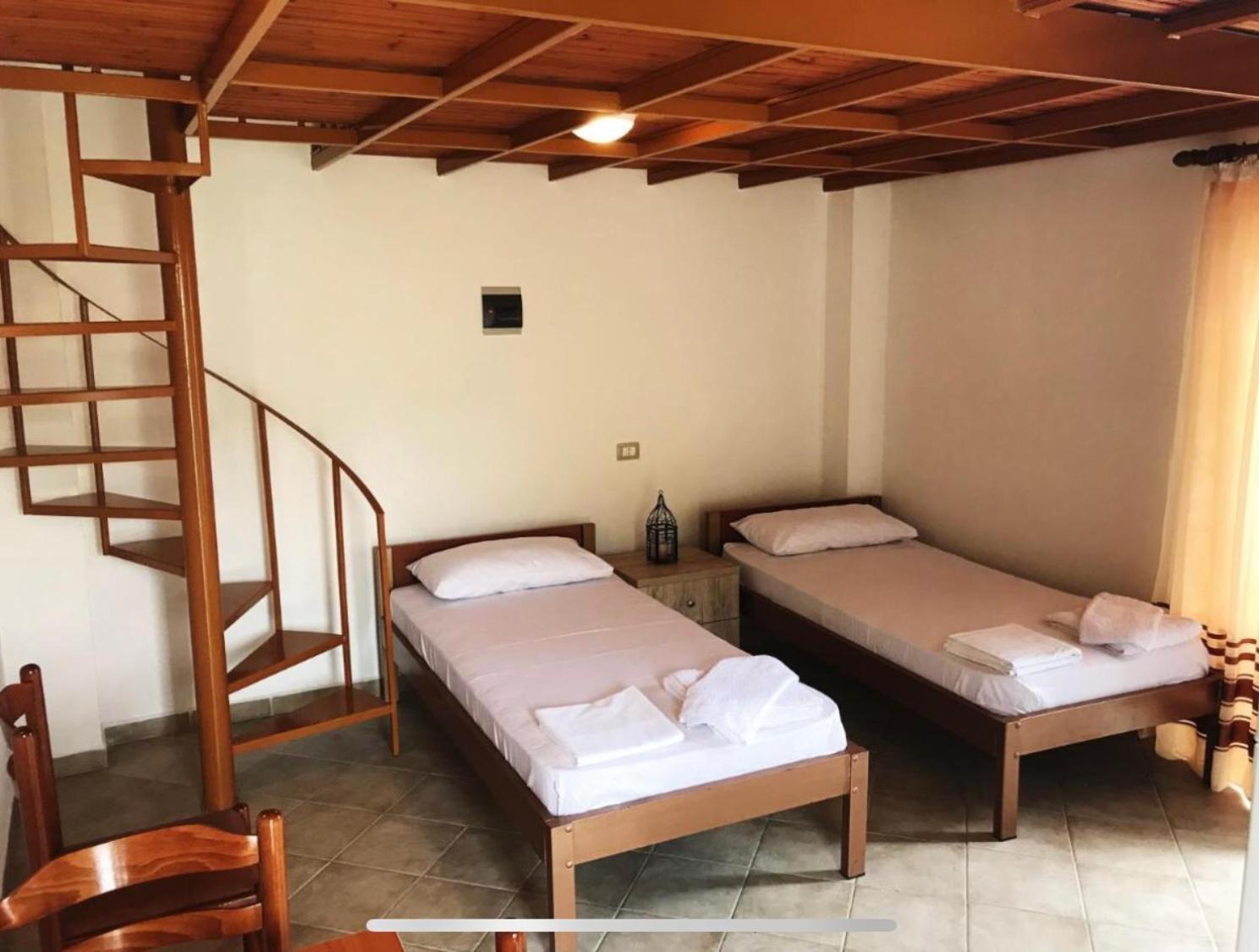 Flutura Apartments วญอเรอ ภายนอก รูปภาพ